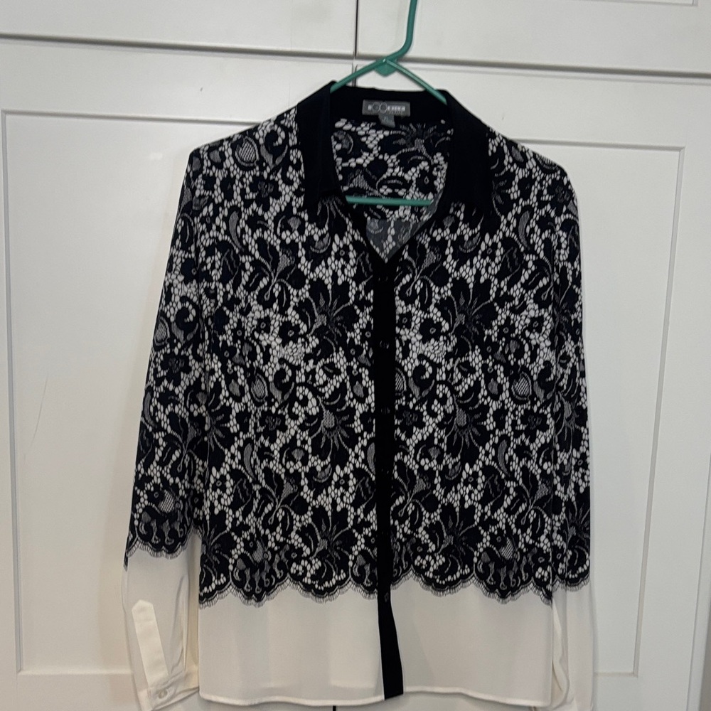 Go Silk Elegant Black and White Lace Blouse-NWT